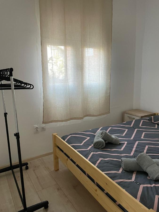 Apartmani Marija Zemun Zemun Polje Dış mekan fotoğraf